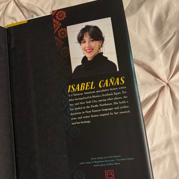 Book of the Month Vampires of El Norte by Isabel Cañas - Picture 3 of 5